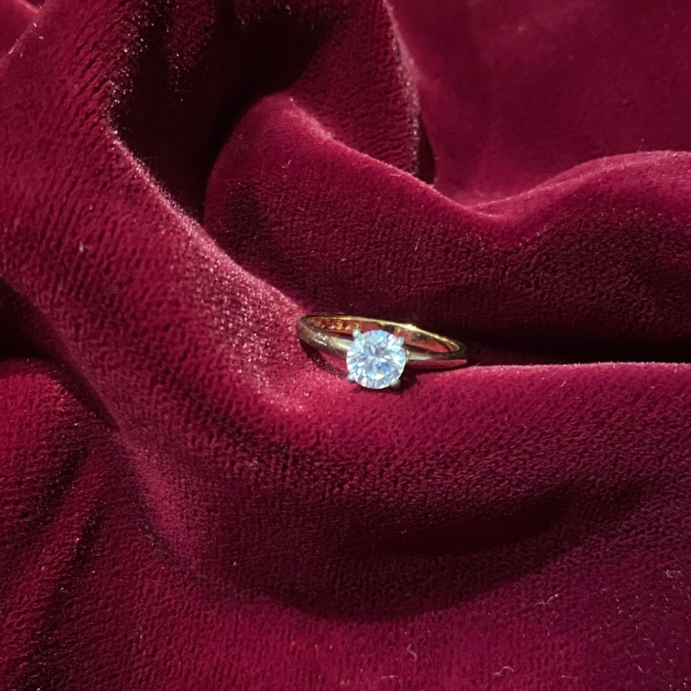 Classic Solitaire Gold Ring with Clear Gemstone - Women's Jewelry